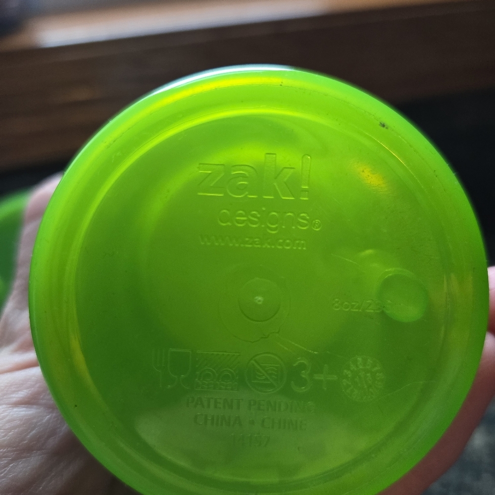 Green Yoda Tumbler with Straw - Picture 13 of 14